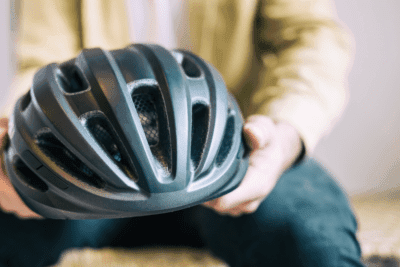 is een helm verplicht op een elektrische fiets